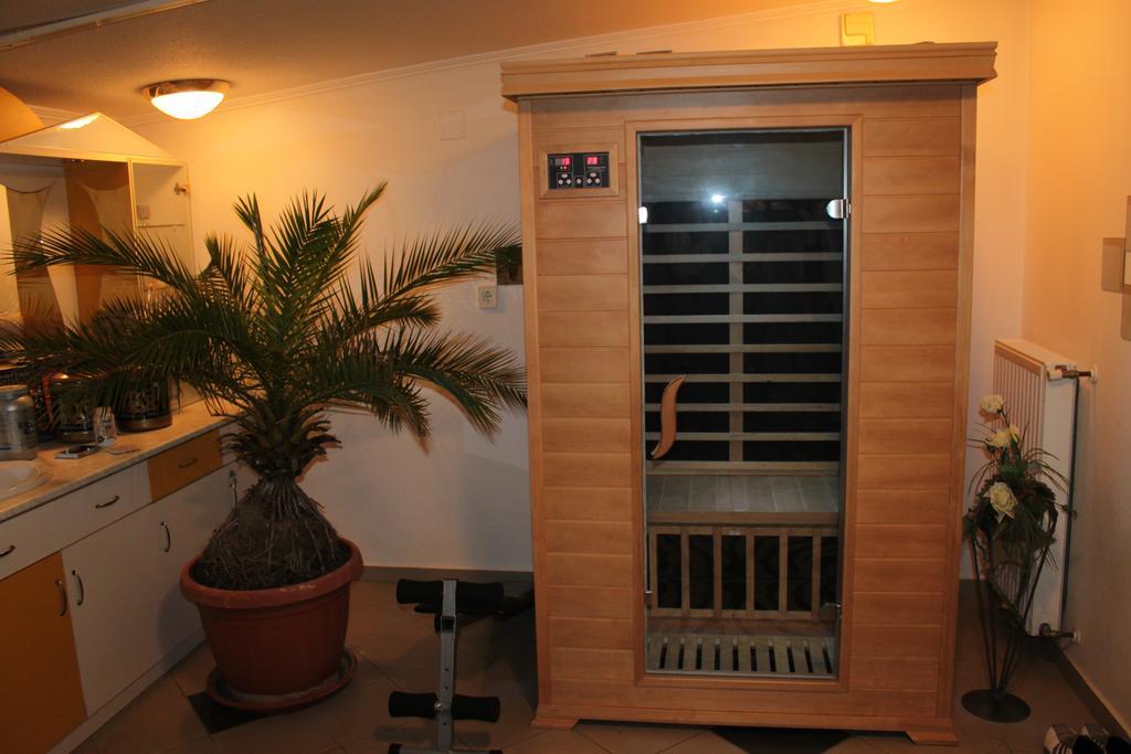 Orient Relax Garden Apartment Keszthely Ngoại thất bức ảnh