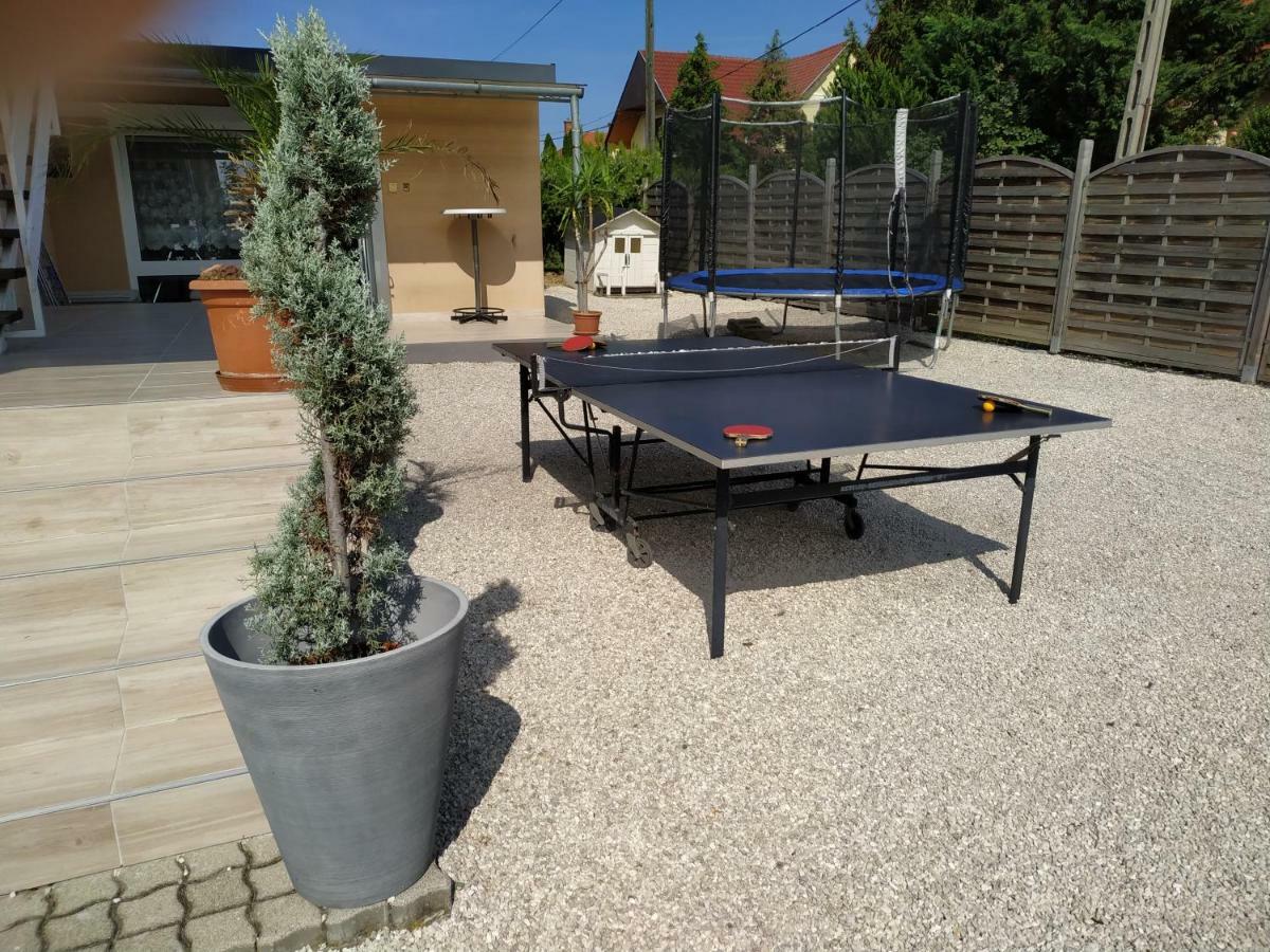Orient Relax Garden Apartment Keszthely Ngoại thất bức ảnh